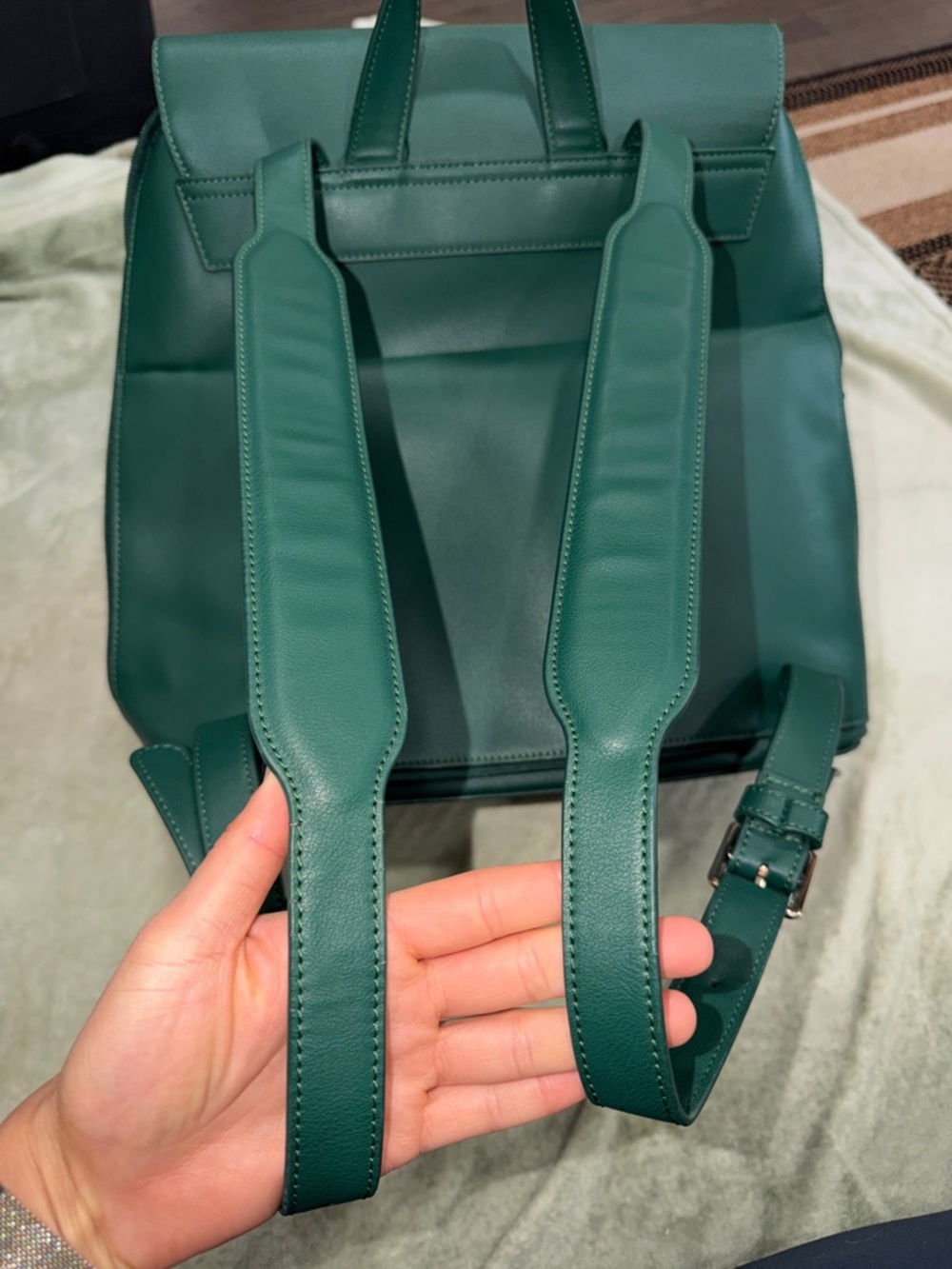 BEIS The Wicked Backpack
in Wicked Green - Picture 8 of 14